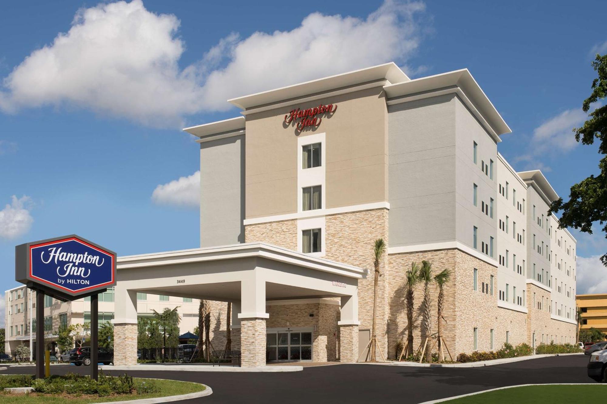 Hampton Inn Miami Airport East Exterior foto