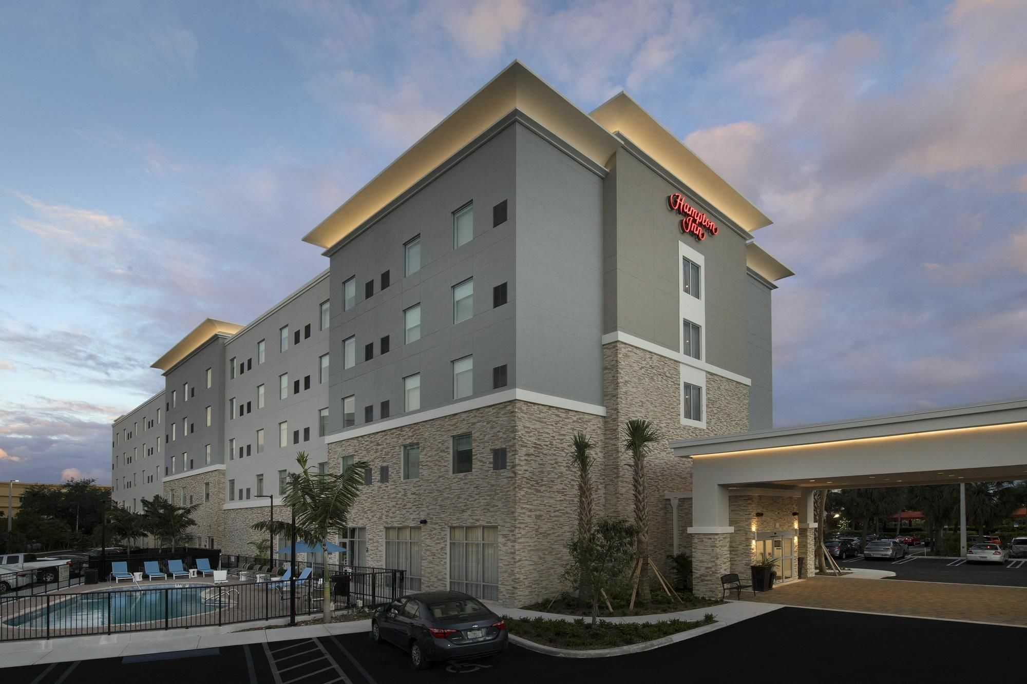 Hampton Inn Miami Airport East Exterior foto